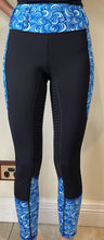 Load image into Gallery viewer, Blue swirl tights
