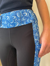 Load image into Gallery viewer, Blue swirl tights
