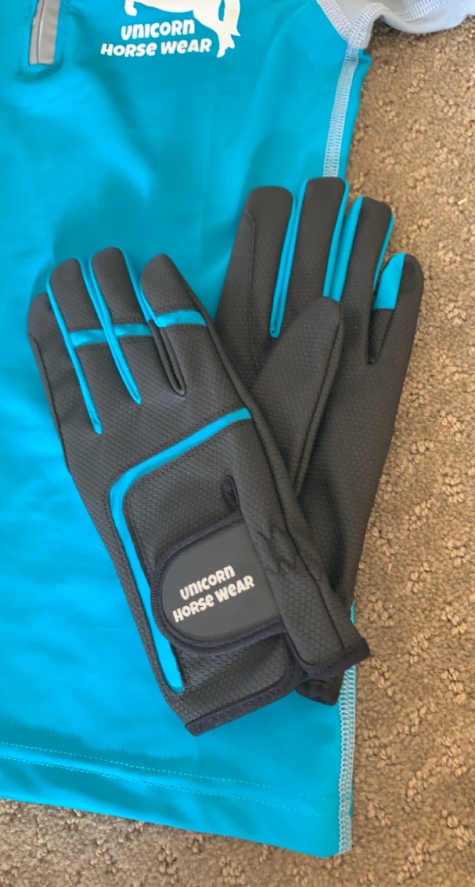 Gloves